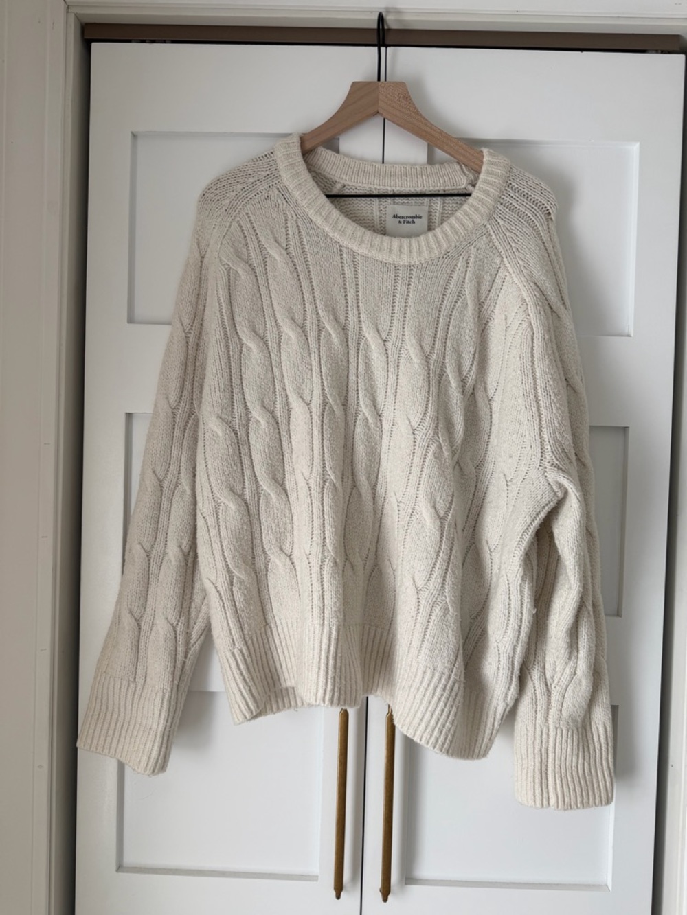 Abercrombie Madeline Crew Sweater ~ XL